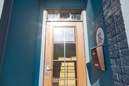 Hip Urban Loft-Small Town Charm-124 Lofts #2 West Dundee Exterior photo